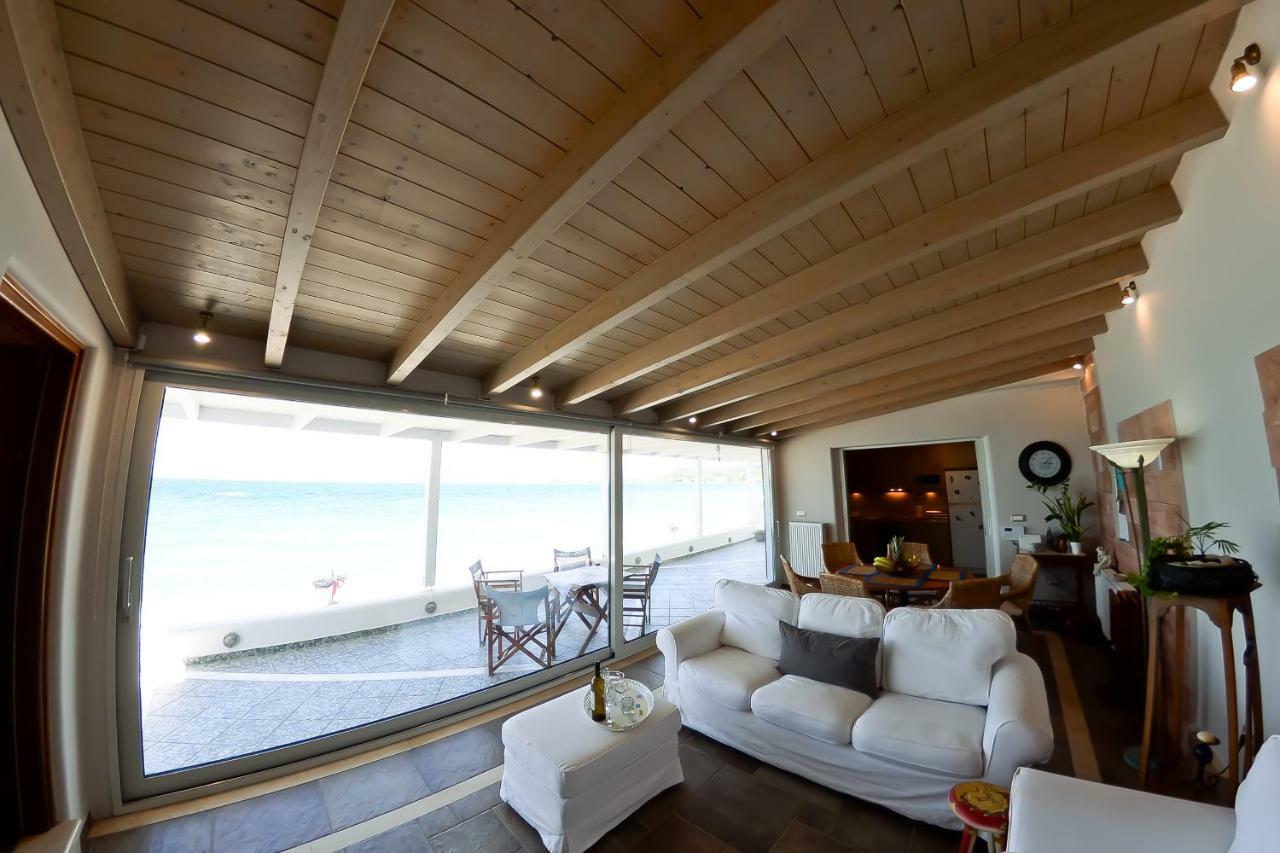 Вилла Patras Luxury Seaside House Экстерьер фото