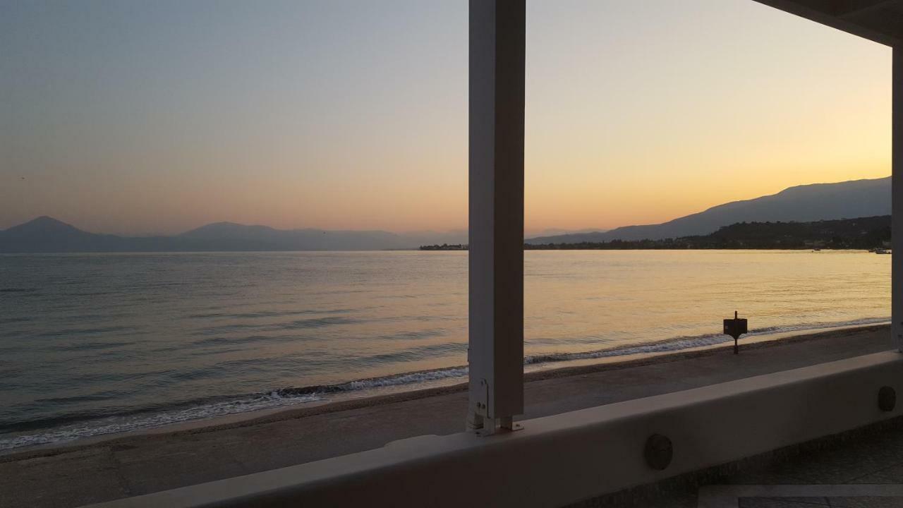 Вилла Patras Luxury Seaside House Экстерьер фото