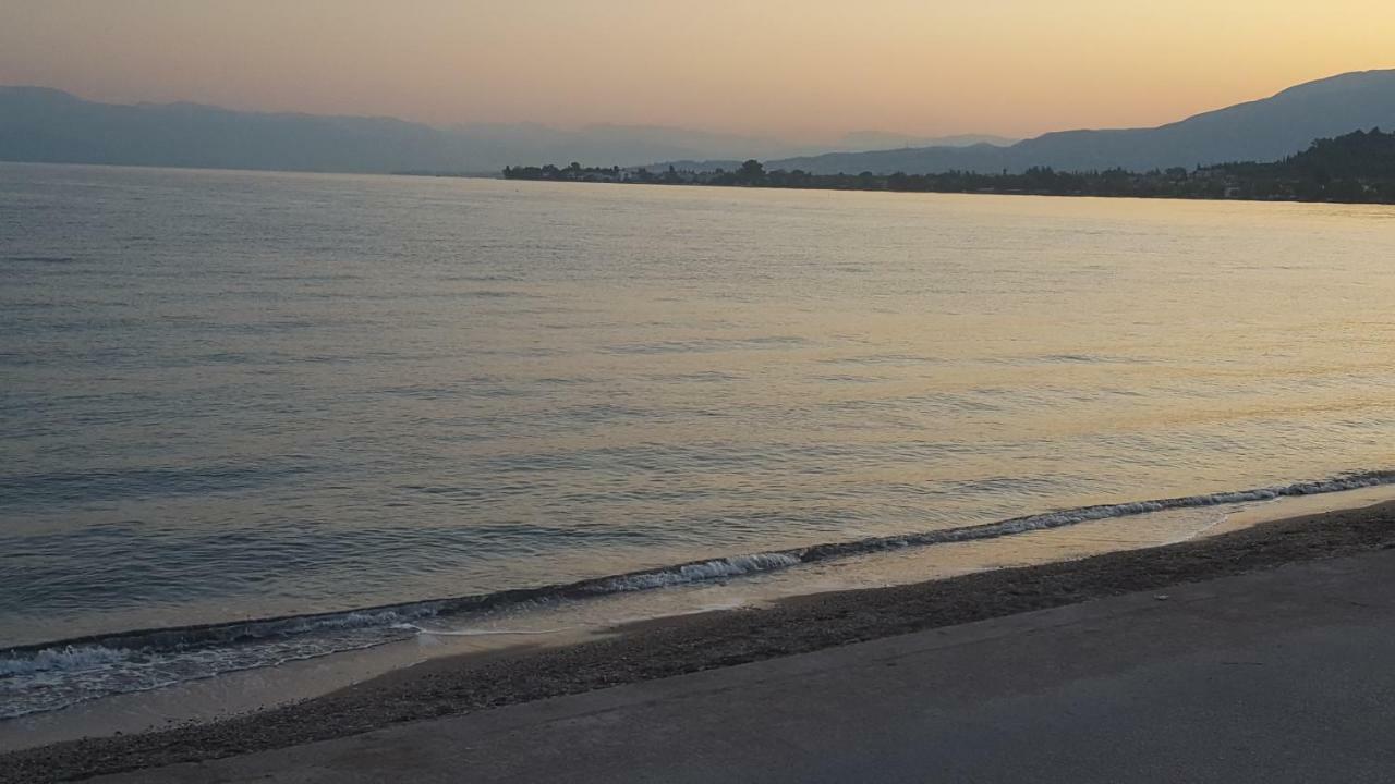 Вилла Patras Luxury Seaside House Экстерьер фото